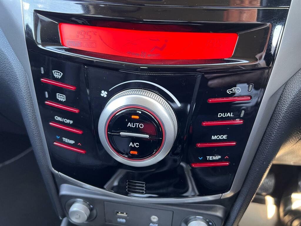 SsangYong Tivoli 1.6L Ultimate Silver #25