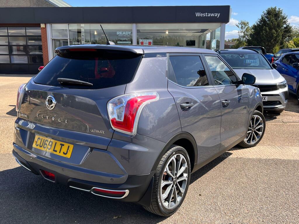 SsangYong Tivoli 1.6 Ultimate Grey #3