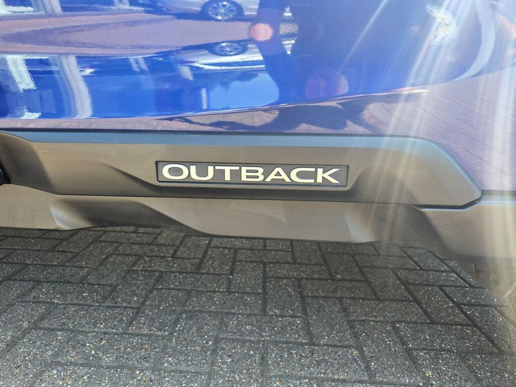 Subaru Outback Touring Estate Black #37