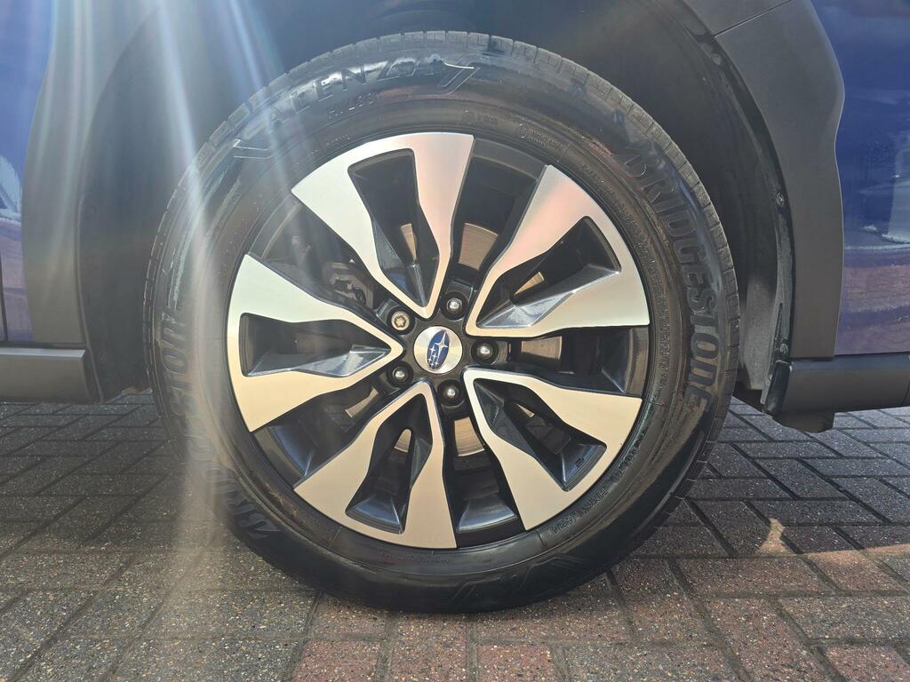 Subaru Outback Touring Estate Black #32