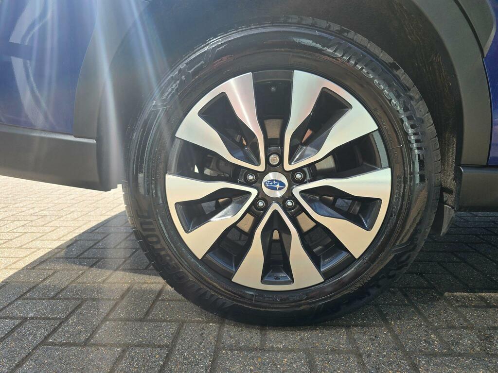 Subaru Outback Touring Estate Black #33