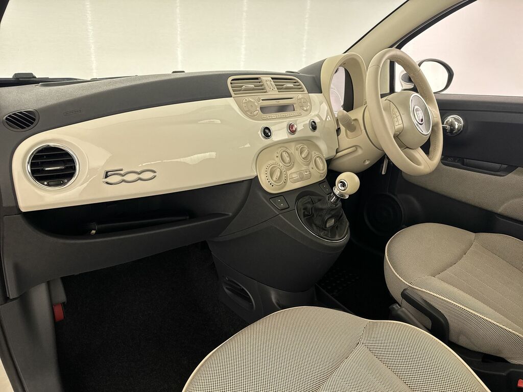 Fiat 500 Lounge 3-Door White #16