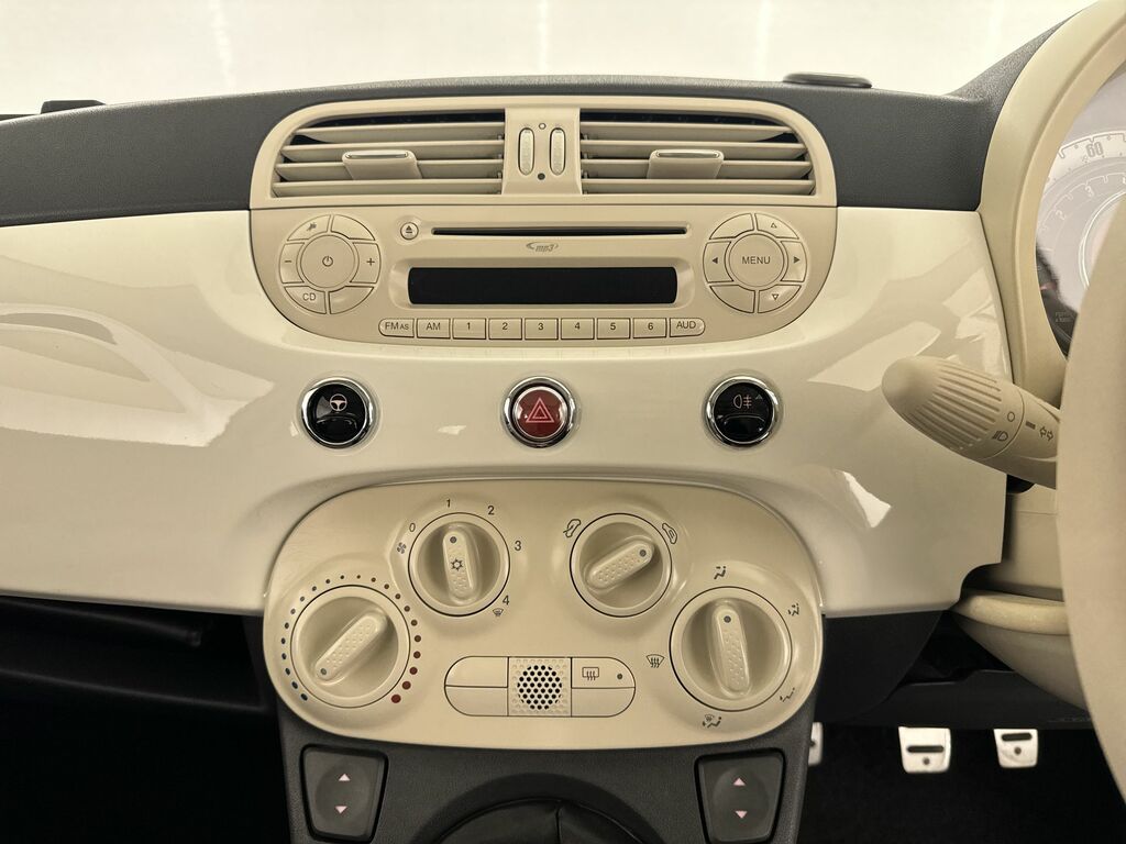 Fiat 500 Lounge 3-Door White #11