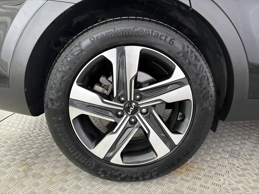 Kia Sorento 1.6 T Gdi 13.8Kwh 2 Suv Plug In Hybrid Black #13