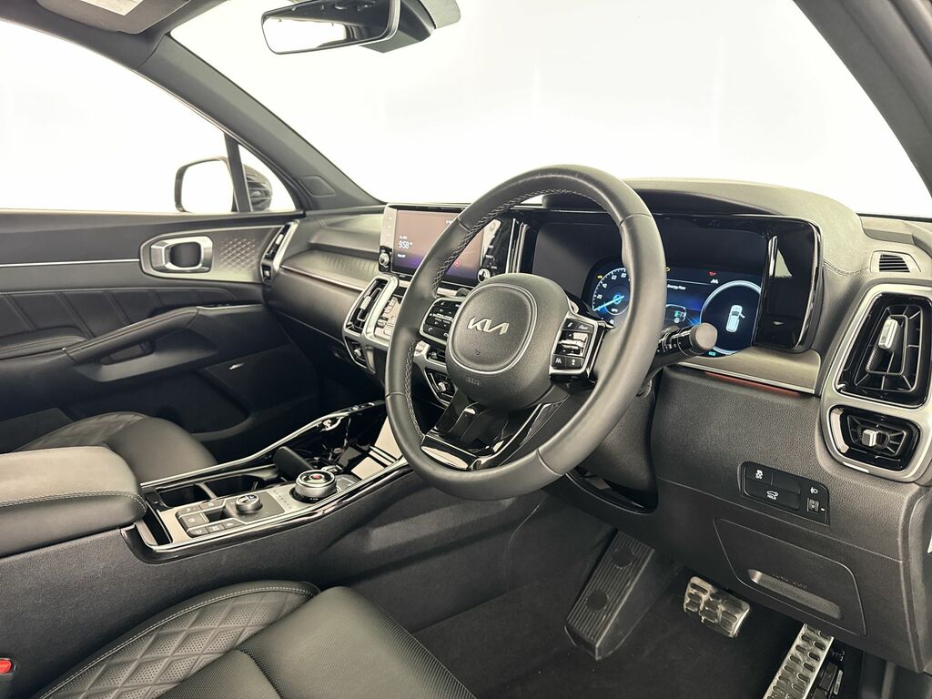 Kia Sorento 1.6 T Gdi 13.8Kwh 2 Suv Plug In Hybrid Black #10