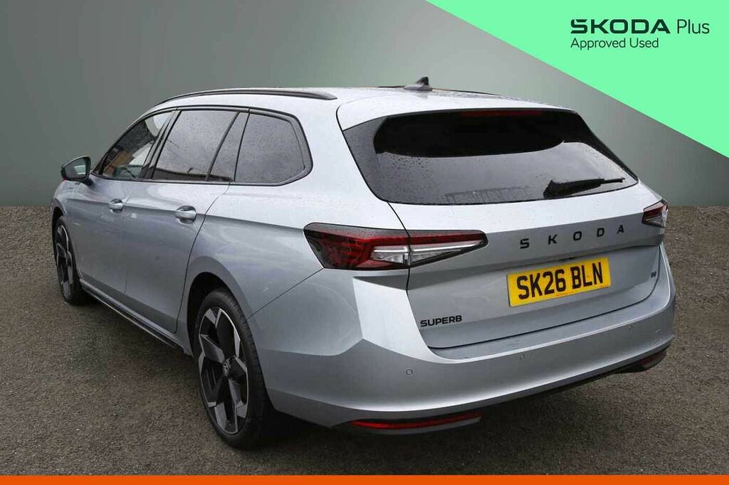 Skoda Superb 1.5 Tsi Iv Sportline Dsg Plug-in Hybrid Tow Ba Silver #3