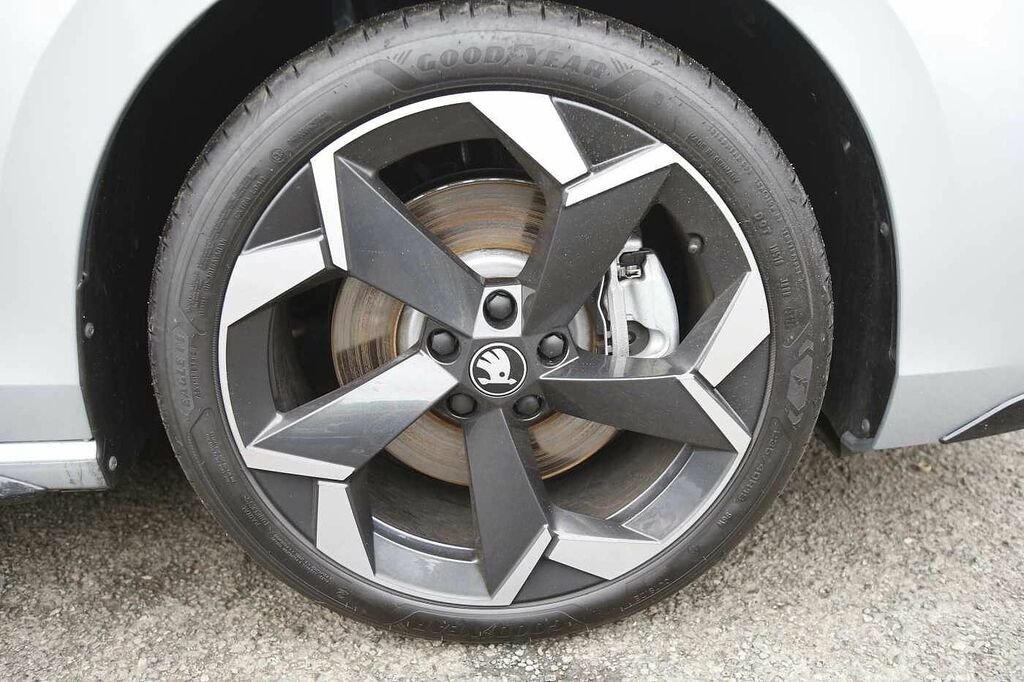 Skoda Superb 1.5 Tsi Iv Sportline Dsg Plug-in Hybrid Tow Ba Silver #5
