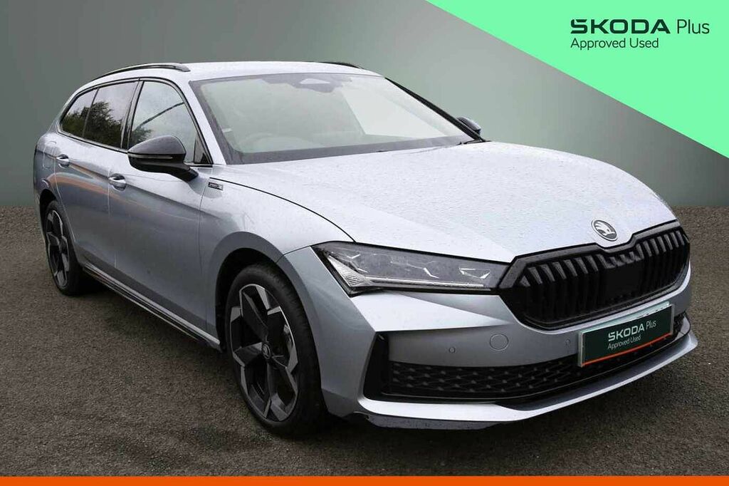 Skoda Superb 1.5 Tsi Iv Sportline Dsg Plug-in Hybrid Tow Ba Silver