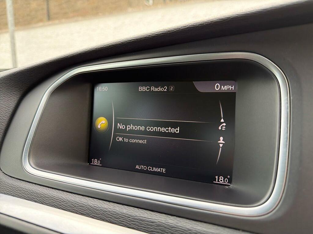 Volvo V40 Volvo V40 2.0 D3 150 Momentum Nav Plus Geartro Blue #21