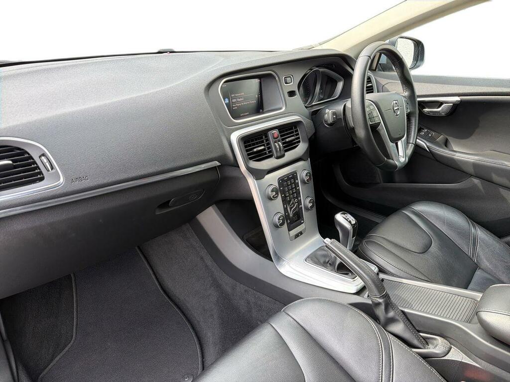 Volvo V40 Volvo V40 2.0 D3 150 Momentum Nav Plus Geartro Blue #10
