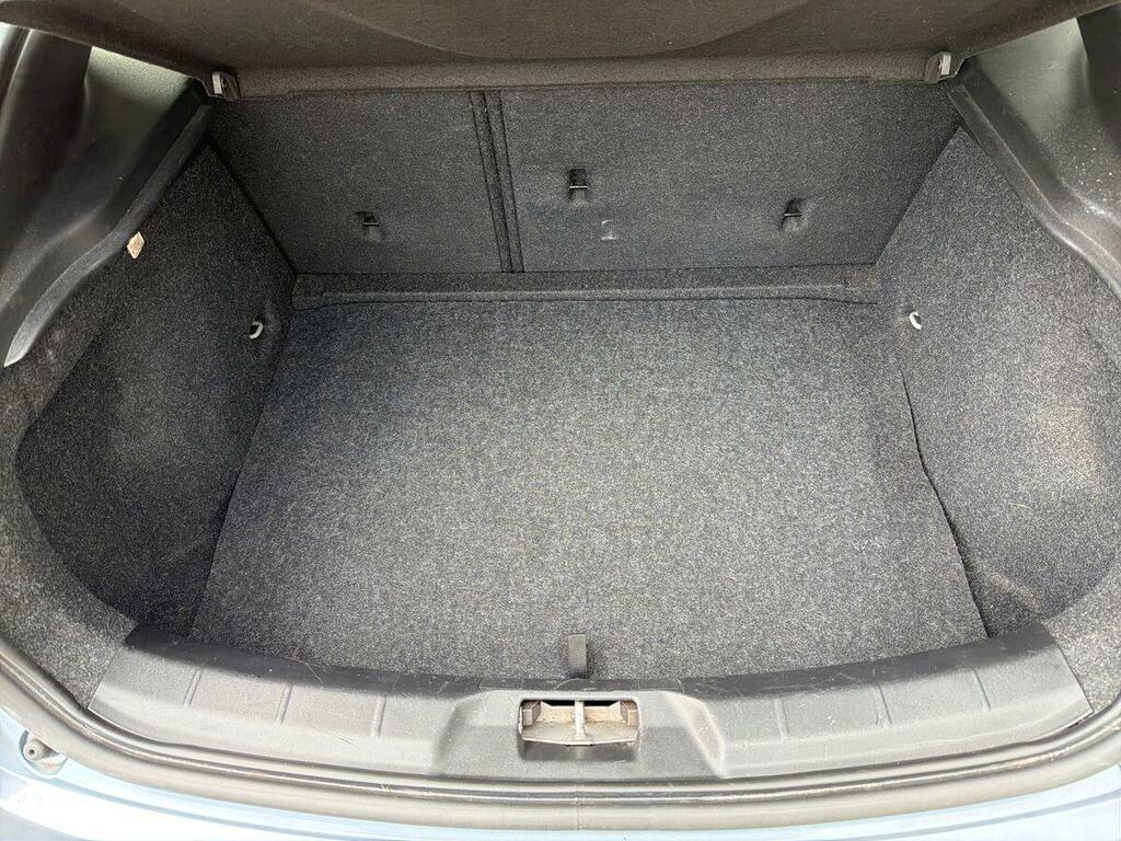 Volvo V40 Volvo V40 2.0 D3 150 Momentum Nav Plus Geartro Blue #20