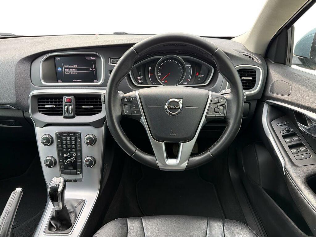 Volvo V40 Volvo V40 2.0 D3 150 Momentum Nav Plus Geartro Blue #8