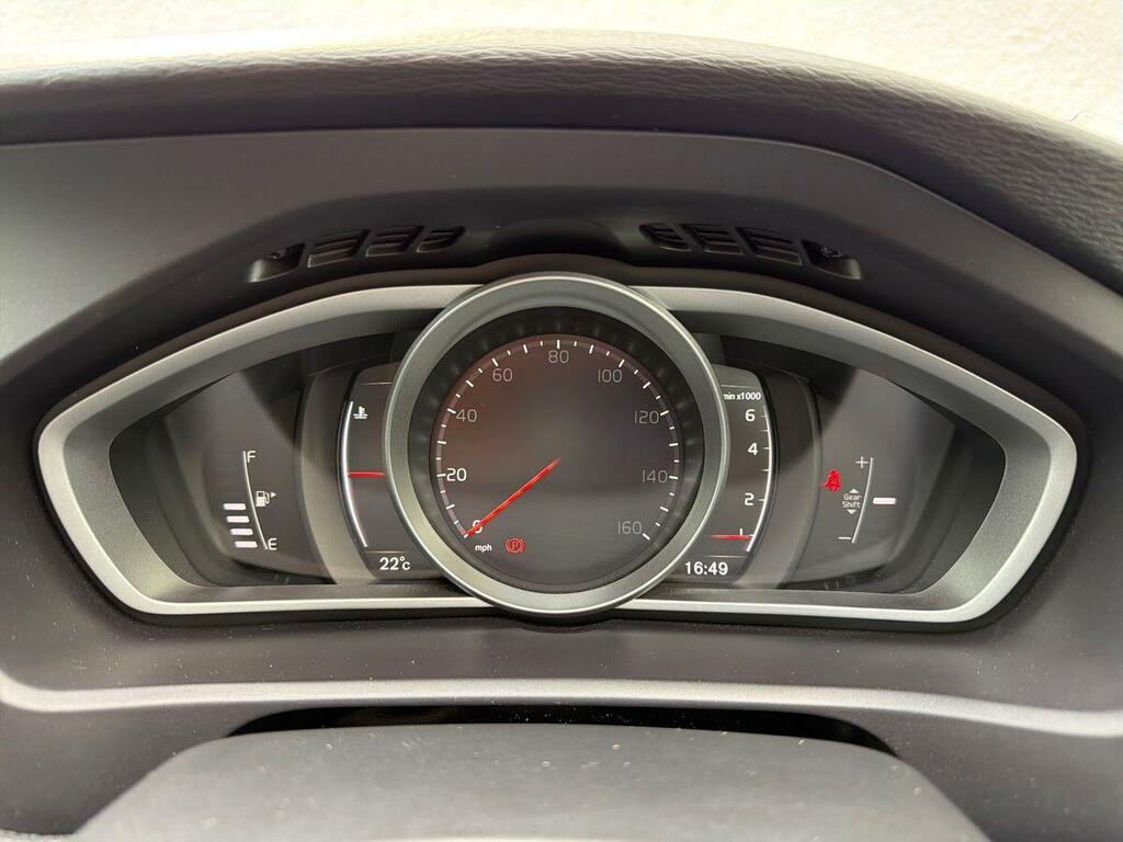 Volvo V40 Volvo V40 2.0 D3 150 Momentum Nav Plus Geartro Blue #17