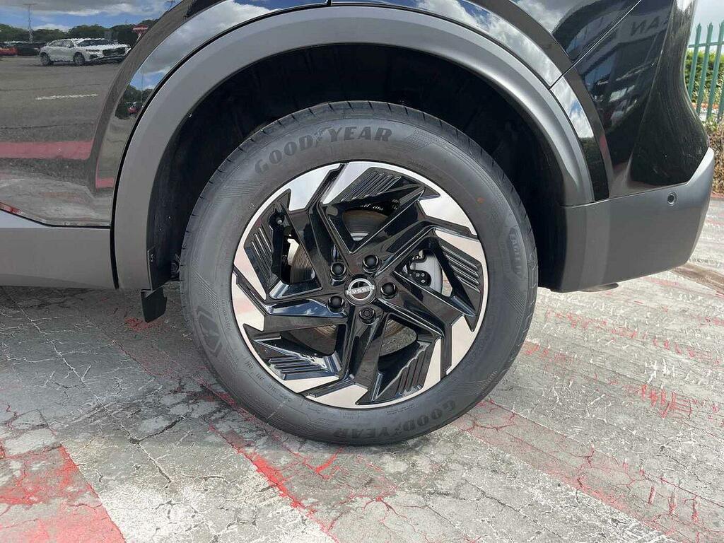 Nissan Qashqai 1.5 H E-power N-connecta Suv Hybrid Aut Black #5