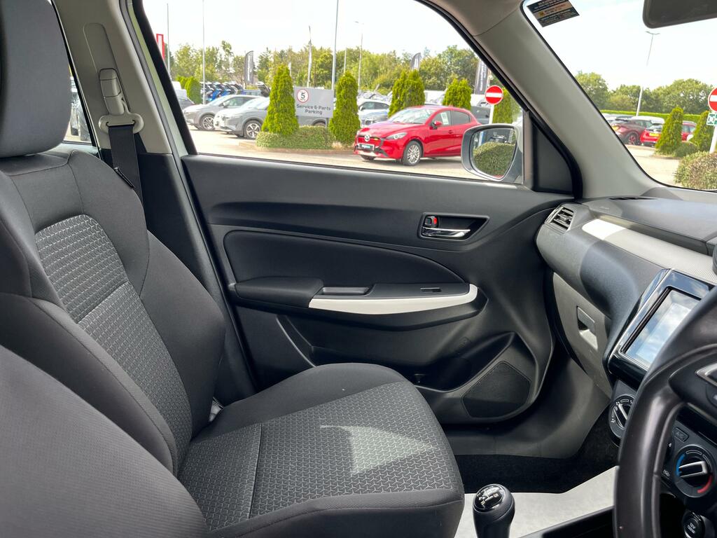 Suzuki Swift 1.0 Boosterjet Sz-t Euro 6 Red #22