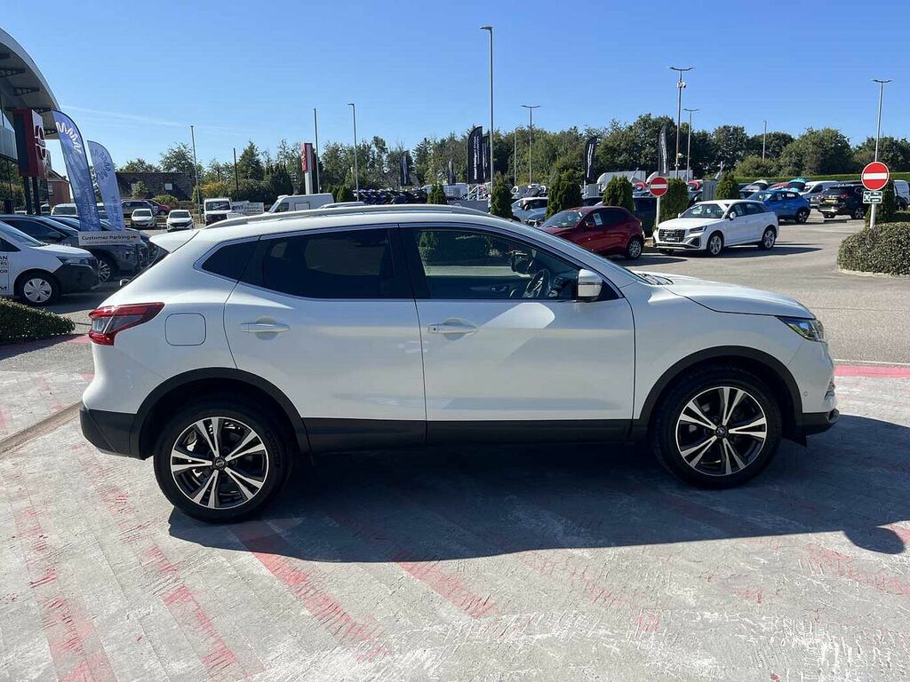 Nissan Qashqai 1.3 Dig-t N-connecta Suv Dct Euro White #4