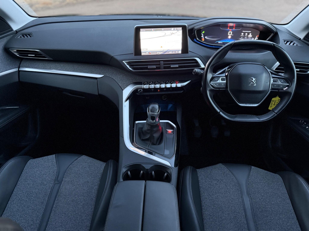 Peugeot 3008 2018 1.2 Puretech Allure Euro 6 Ss Black #2