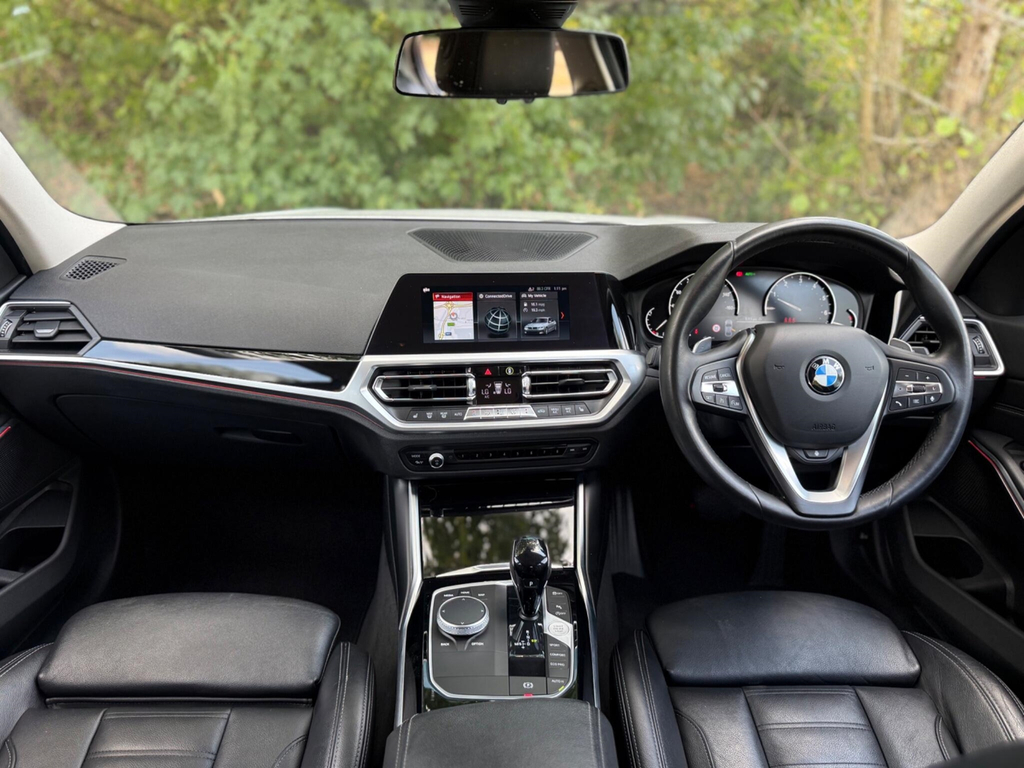 BMW 3 Series 320I Sport White #2