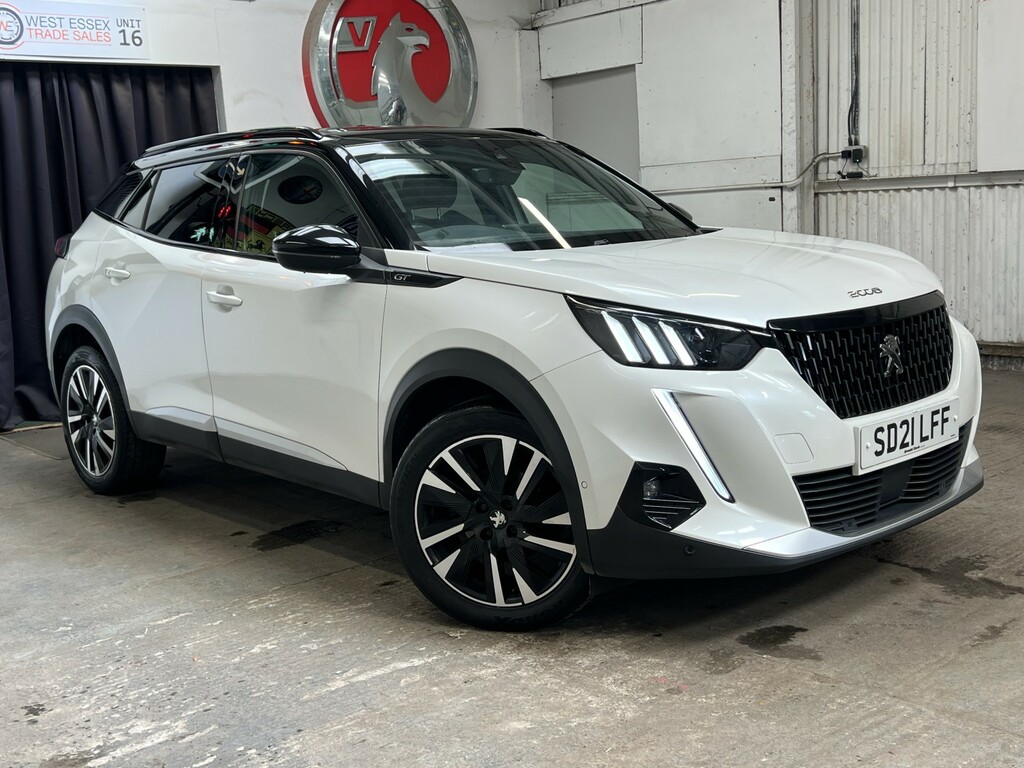 Peugeot 2008 1.2 Puretech Gt Premium White #2
