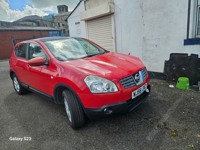 Nissan Qashqai Acenta Silver #2