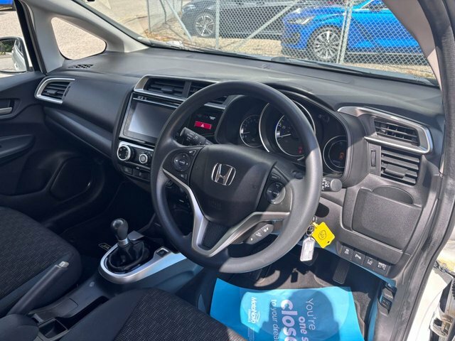 Honda Jazz 1.3 I-vtec Se Hatchback Euro 6 White #2