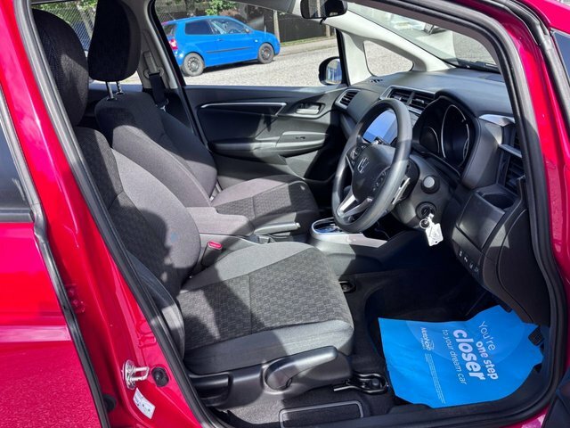Honda Jazz 1.3 I-vtec Se Hatchback Cvt Euro 6 Ss Red #3