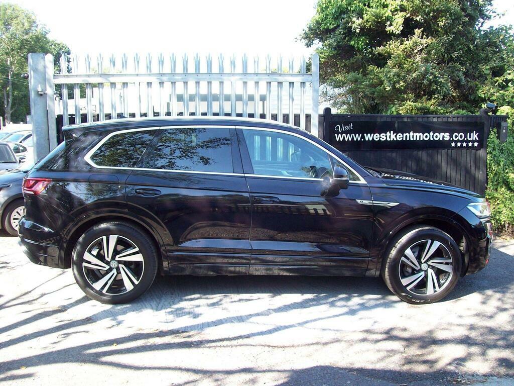 Volkswagen Touareg 3.0 Tdi V6 R-line Tech Tiptronic 4Motion Euro 6 S  Black #2