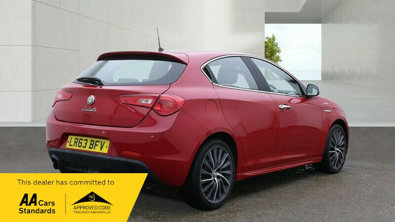 Alfa Romeo Giulietta Tb Multiair Sportiva Red #4