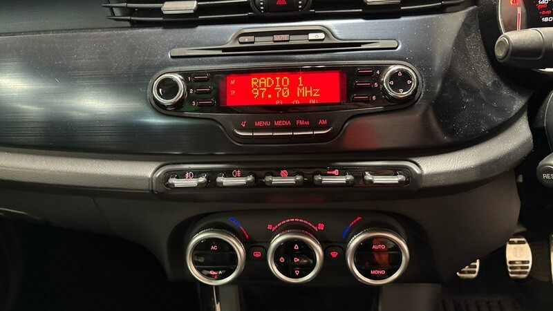 Alfa Romeo Giulietta 1.4 Tb Multiair Veloce Tct Red #13