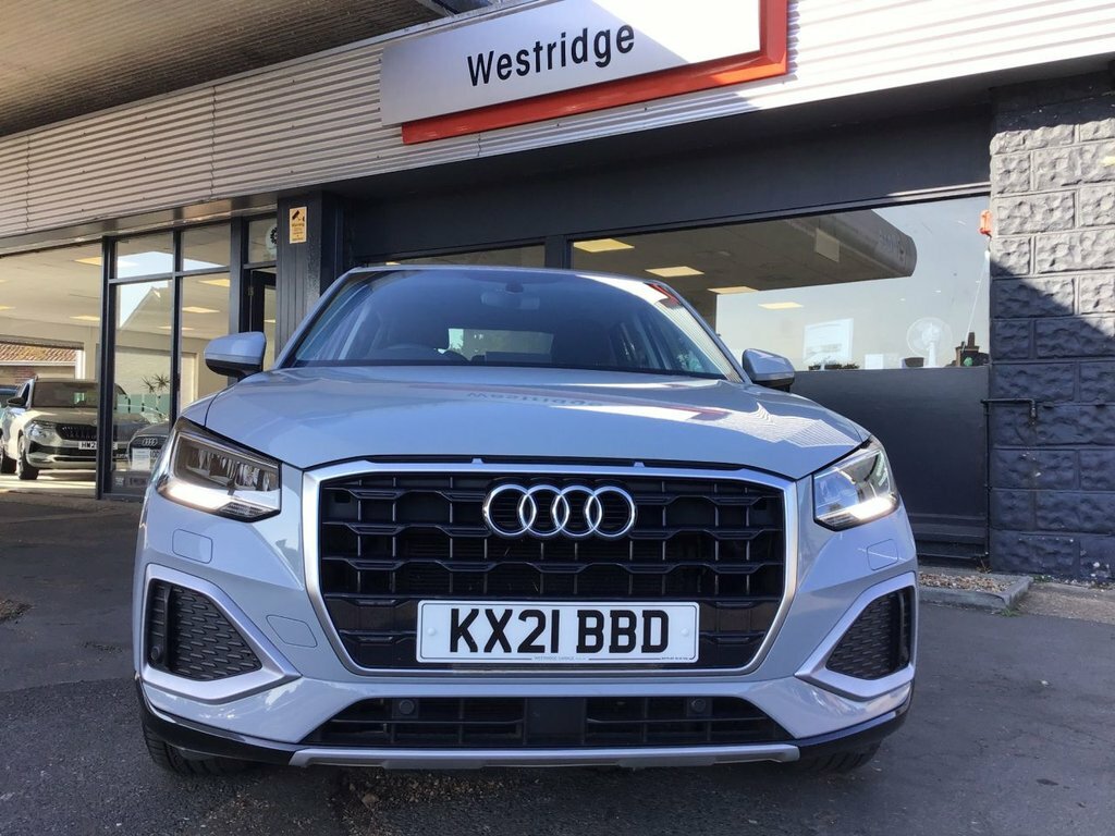 Audi Q2 Tfsi 30 Sport Suv Grey #3