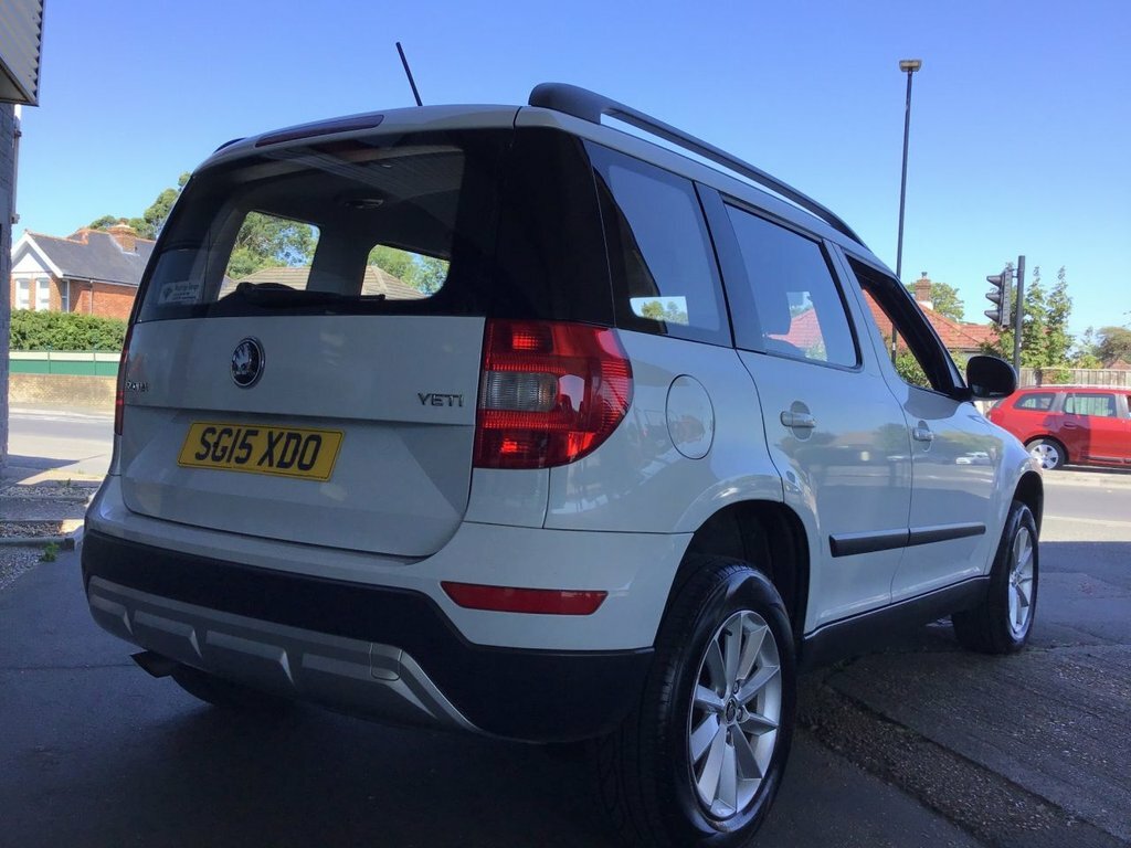 Skoda Yeti Tsi S Outdoor White #4