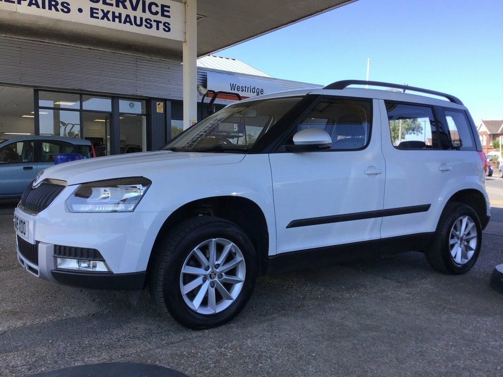 Skoda Yeti Tsi S Outdoor White #2