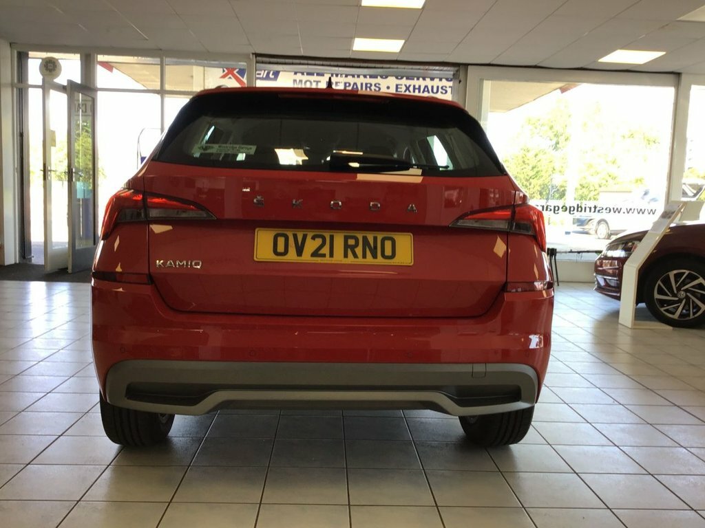 Skoda Kamiq Tsi Se Suv Red #4