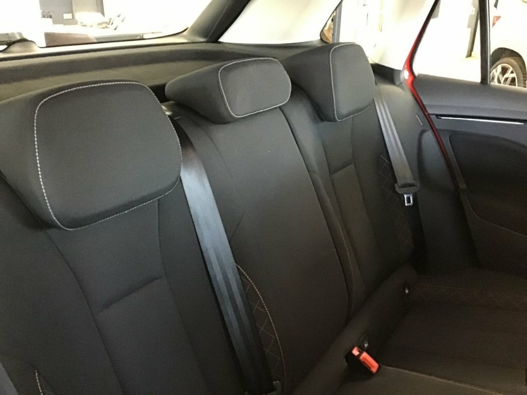 Skoda Kamiq Tsi Se Suv Red #6