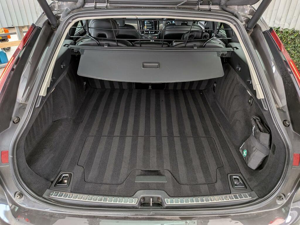 Volvo V90 2.0H T8 Twin Engine 11.6Kwh Inscription Plus  #43