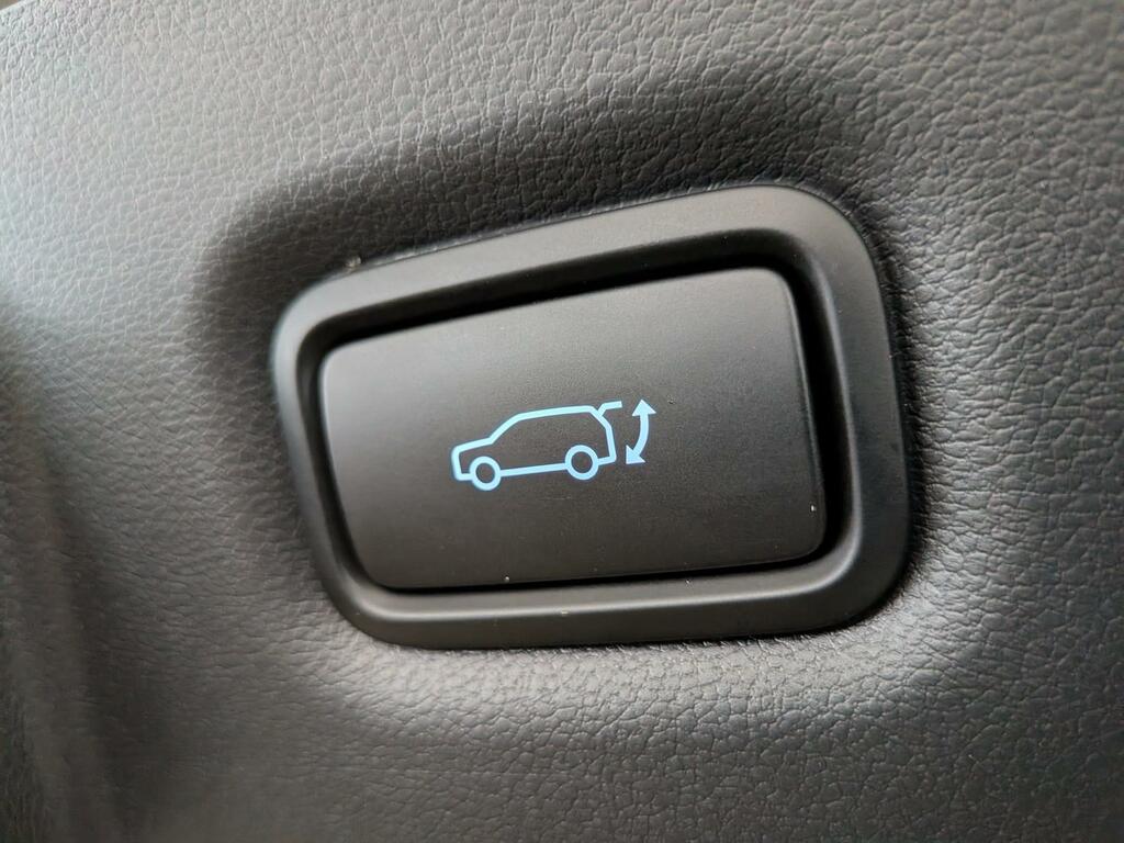 Hyundai Ioniq 5 Ultimate White #16