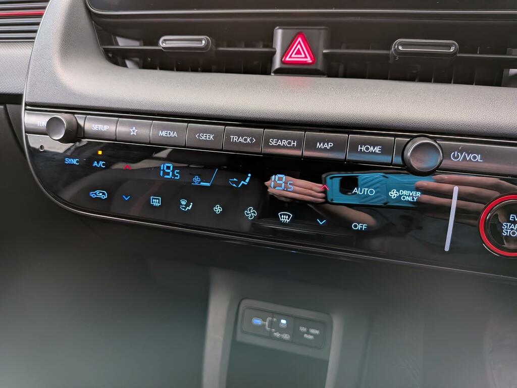 Hyundai Ioniq 5 Ultimate White #26