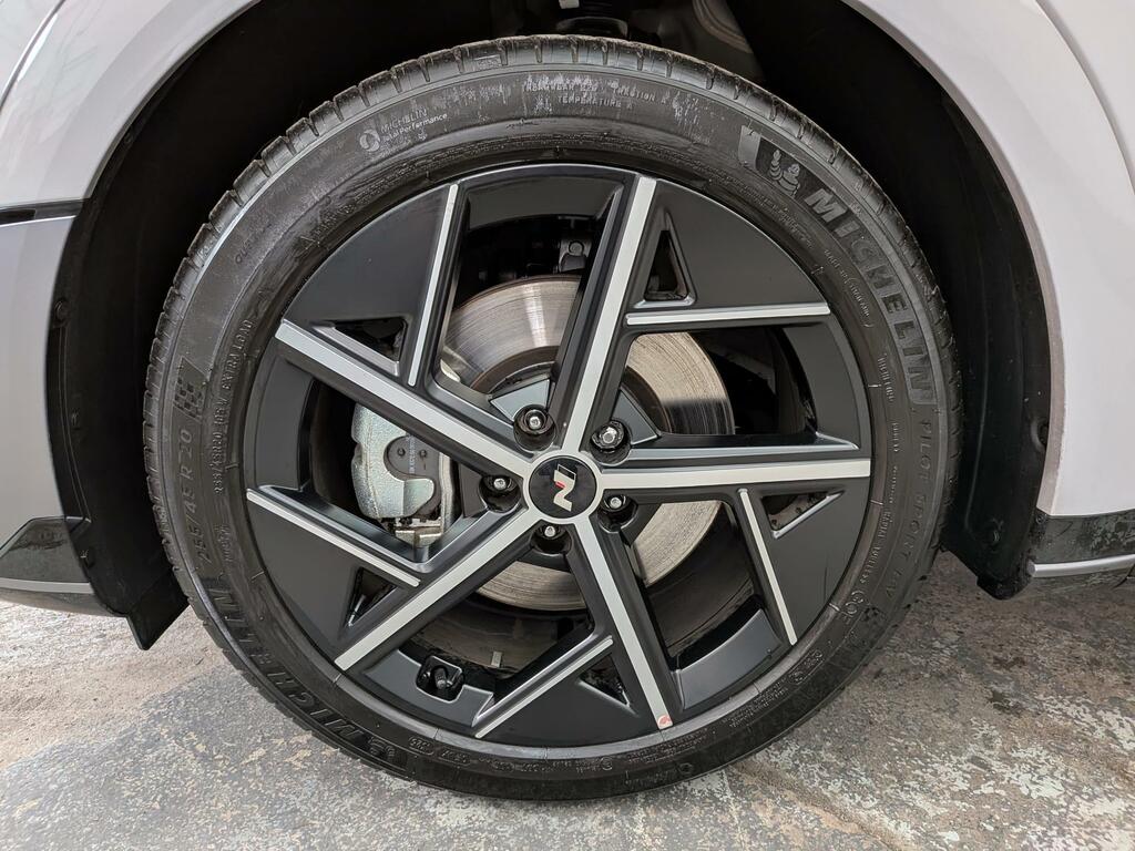 Hyundai Ioniq 5 Ultimate White #30