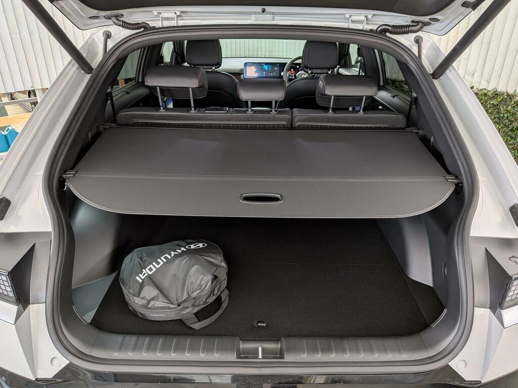 Hyundai Ioniq 5 Ultimate White #41