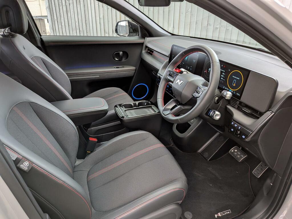 Hyundai Ioniq 5 Ultimate White #13