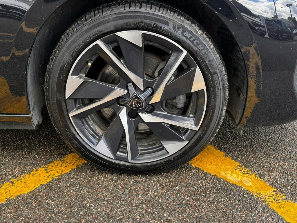 Peugeot 308 SW 1.2L Allure Premium Black #35