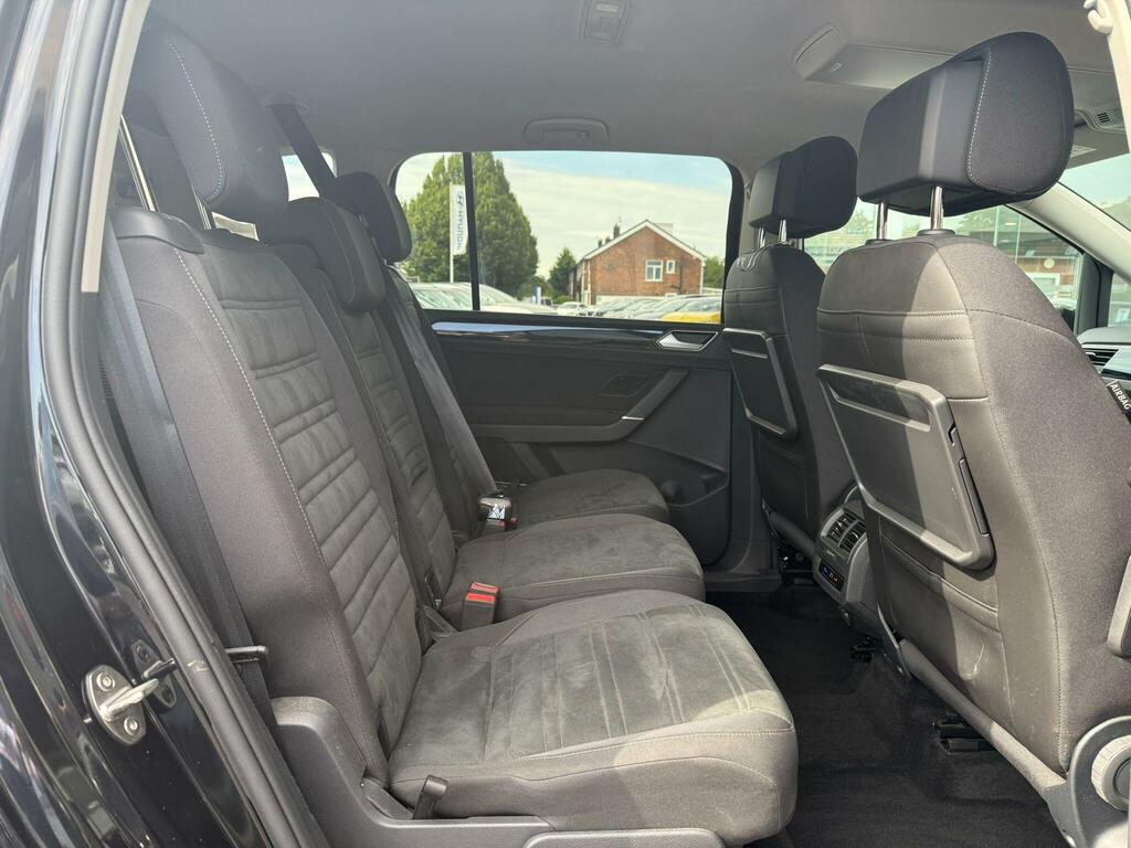 Volkswagen Touran Mpv 1.5 Tsi Se Family Evo 150Ps Dsg Red #11