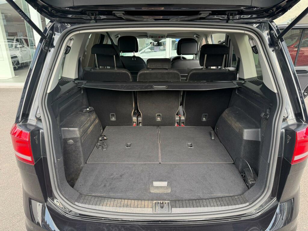 Volkswagen Touran Mpv 1.5 Tsi Se Family Evo 150Ps Dsg Red #29