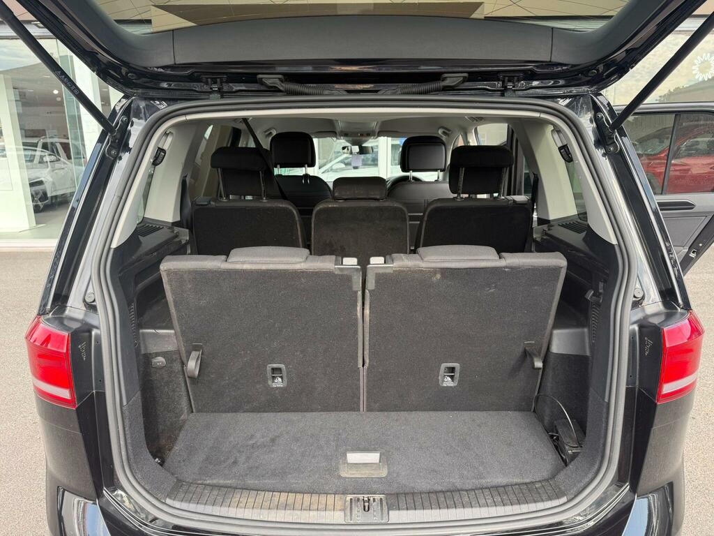 Volkswagen Touran Mpv 1.5 Tsi Se Family Evo 150Ps Dsg Red #30