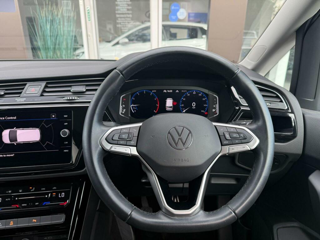 Volkswagen Touran Mpv 1.5 Tsi Se Family Evo 150Ps Dsg Red #32