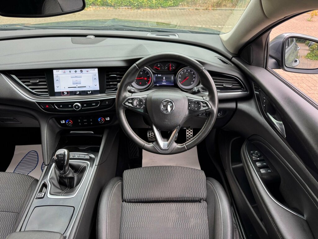 Vauxhall Insignia 2.0 Turbo D 170 Sri Vx-line Nav White #29
