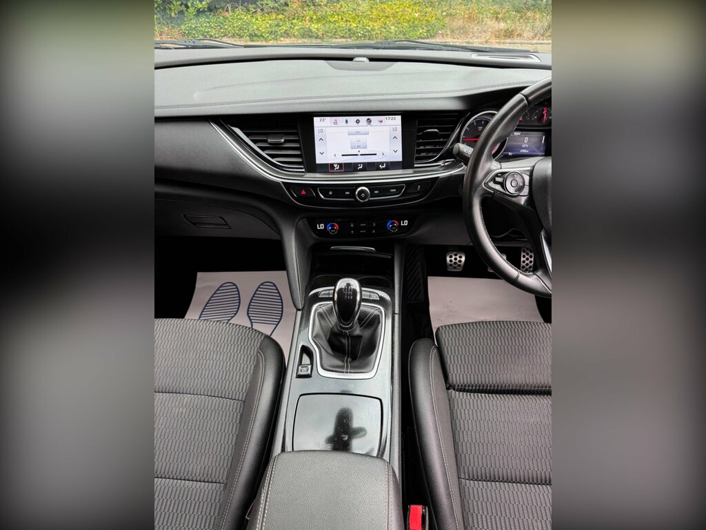 Vauxhall Insignia 2.0 Turbo D 170 Sri Vx-line Nav White #28