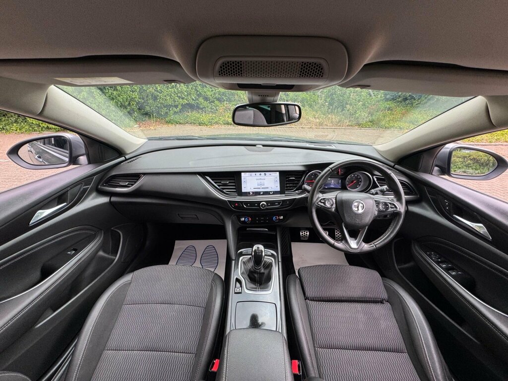 Vauxhall Insignia 2.0 Turbo D 170 Sri Vx-line Nav White #27
