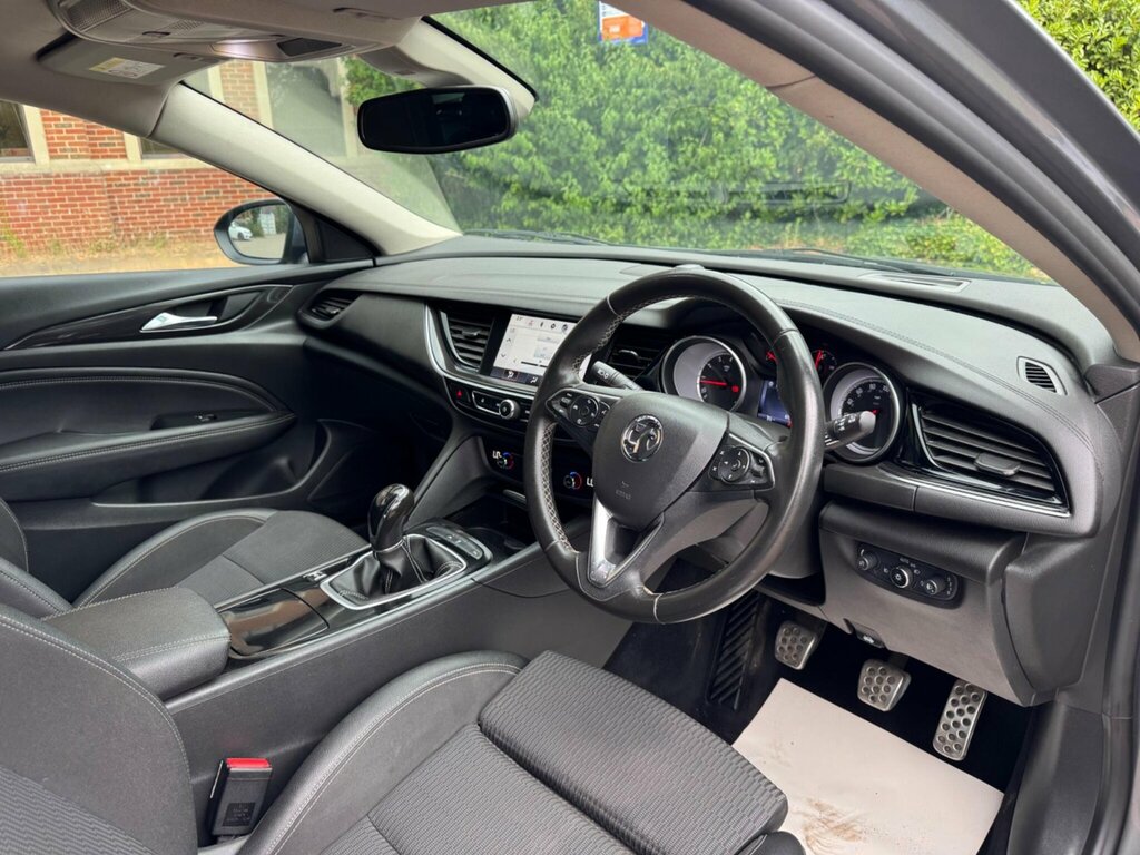 Vauxhall Insignia 2.0 Turbo D 170 Sri Vx-line Nav White #16