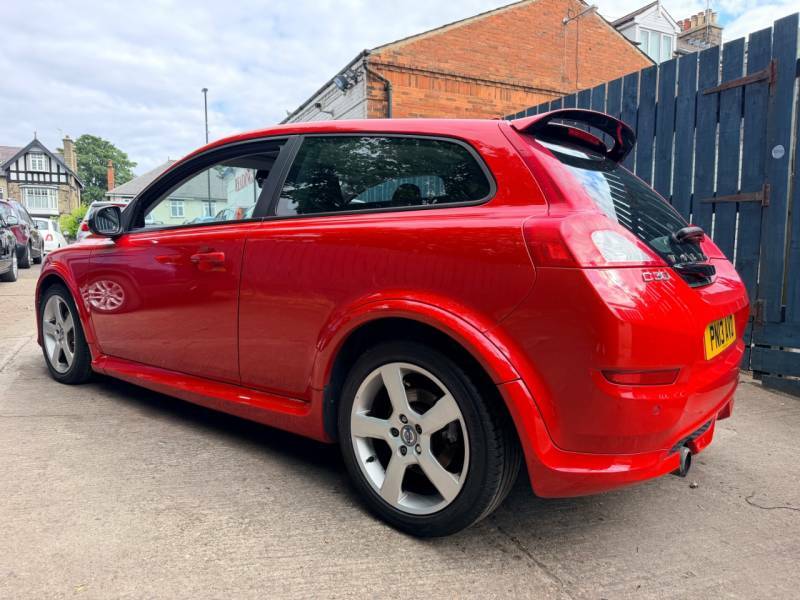 Volvo C30 2.0 R Design - 2013 13 Red #4